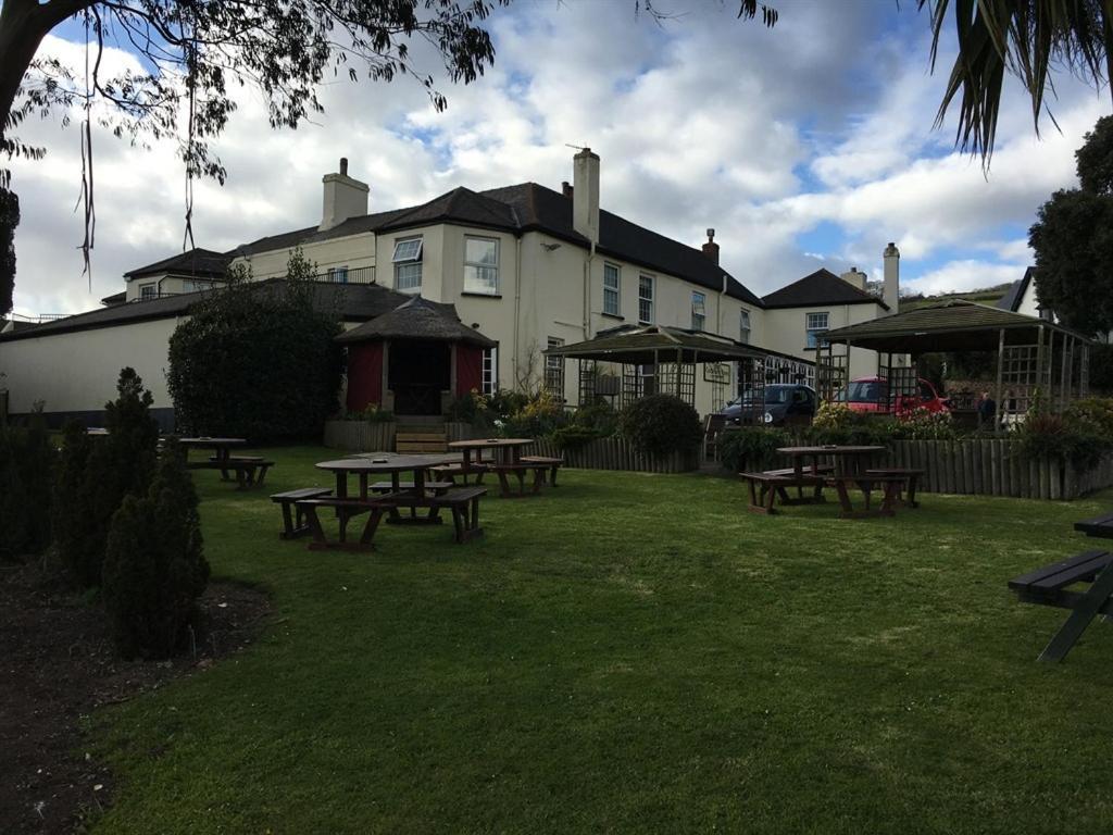 Cockhaven Arms Hotel Bishopsteignton Exterior photo